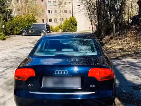 Audi A4 2.0 130