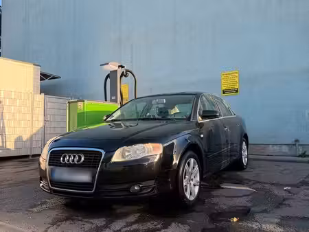 Audi A4 2.0 130