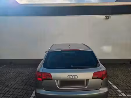 Audi A6 TDI 180 quattro
