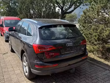 Audi Q5 2.0 S line