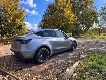 Tesla Model Y Grande Autonomie