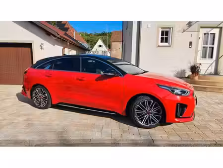 Kia Ceed 1.6 CRDi 136 GT Line