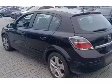 Opel Astra 1.4 90