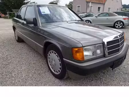 Mercedes-Benz 190 2.3