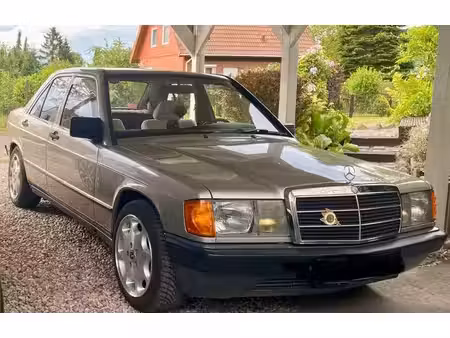 Mercedes-Benz 190 