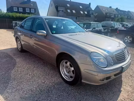 Mercedes-Benz Classe E E 200