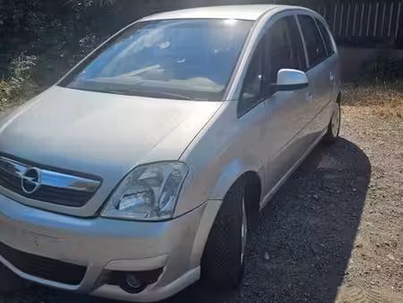 Opel Meriva 1.8 125 Cosmo