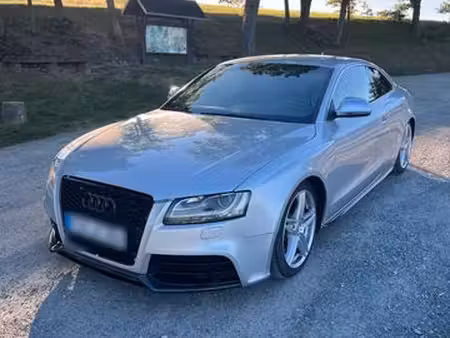 Audi A5 S5 V8 4.2 FSI 354 quattro