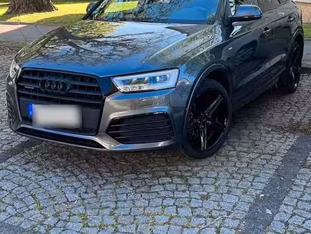 Audi Q3 2.0 TFSI 220 S line quattro