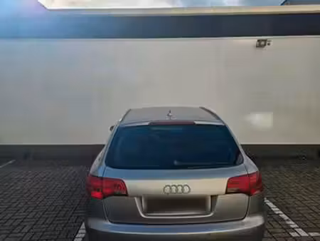 Audi A6 quattro