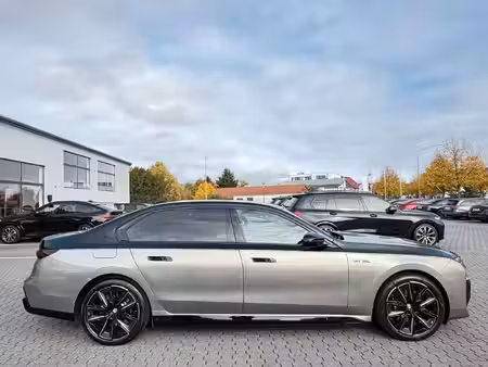 BMW Série 7 3.0 Individual xDrive