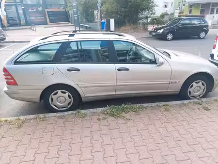 Mercedes-Benz Classe C C 220 2.1 143 Classic