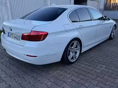 BMW Série 5 530d 3.0 258