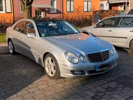 Mercedes-Benz Classe E E 200