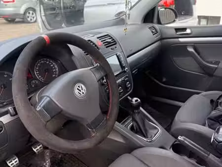Volkswagen Golf 2.0 FSI 150