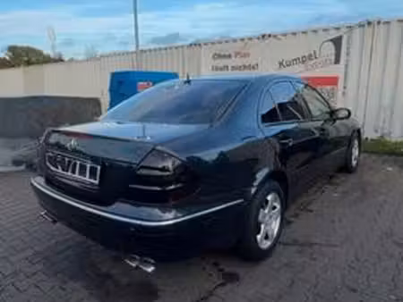 Mercedes-Benz Classe E E 200