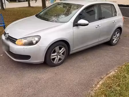 Volkswagen Golf 1.6 102