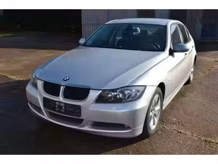 BMW Série 3 318i 2.0 143