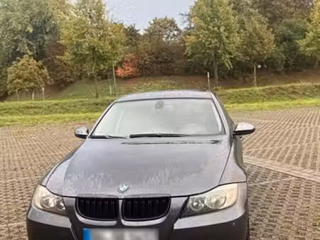 BMW Série 3 320i 2.0