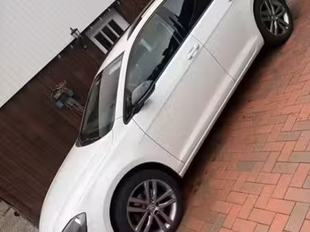 Volkswagen Golf 1.6 TDI 110