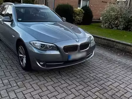 BMW Série 5 520i 2.0 184