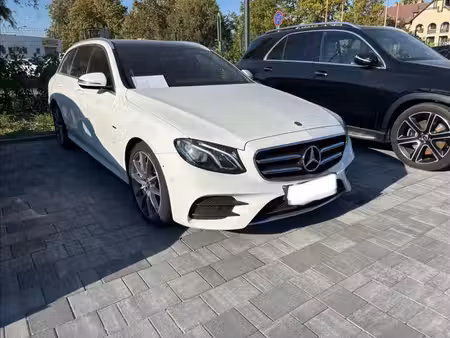 Mercedes-Benz Classe E E 220 AMG Line 4Matic