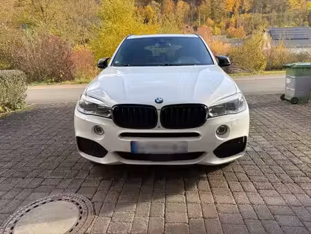 BMW X5 M50d 3.0 381