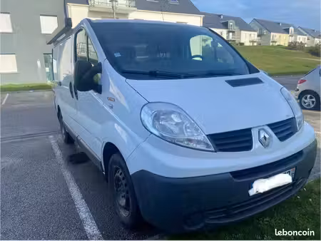 Renault Trafic 2.0 dCi 90
