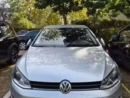 Volkswagen Golf 1.6 TDI 110
