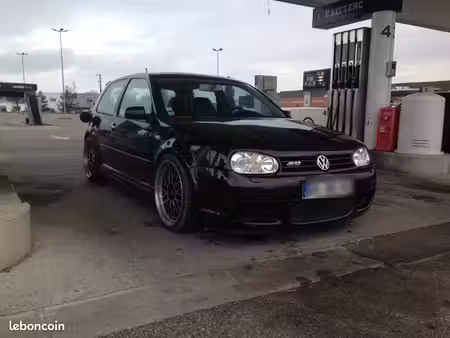 Volkswagen Golf R32 V6 3.2 241 4Motion