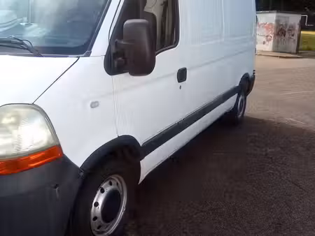 Renault Master 2.5 dCi 120