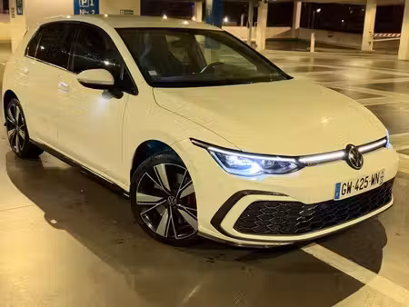 Volkswagen Golf GTE 1.4 245