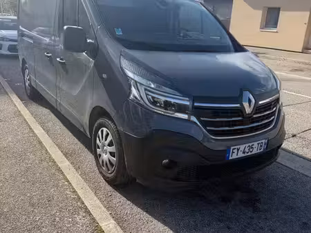 Renault Trafic dCi 145