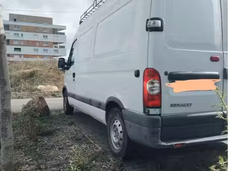 Renault Master 2.5 dCi 100