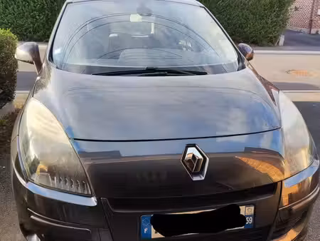 Renault Scénic 1.9 dCi 130