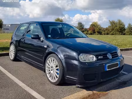 Volkswagen Golf R32 V6 3.2 241 4Motion