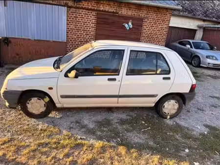 Renault Clio 1.9 D 65
