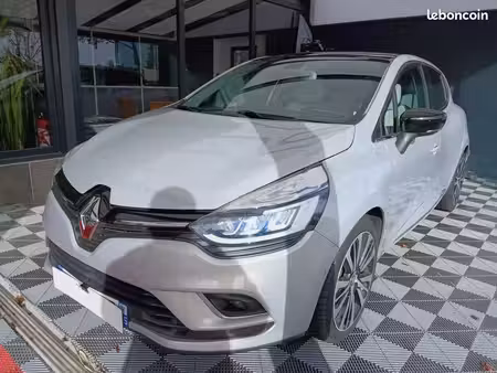 Renault Clio 1.2 TCe 120 Initiale
