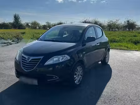 Lancia Ypsilon 1.2 69