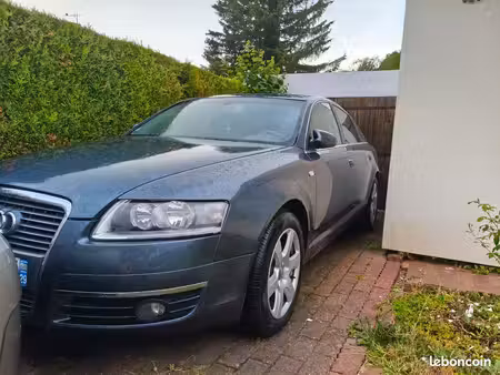 Audi A6 V6 2.4 177