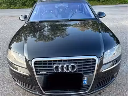 Audi A8 V8 4.2 TDI 326 quattro