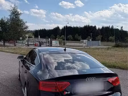 Audi A5 V6 3.0 TDI 204