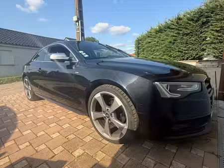 Audi A5 V6 3.0 TDI 204 S line