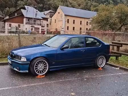BMW Série 3 361i 1.9 105