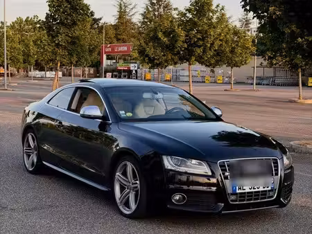 Audi A5 S5 V8 4.2 FSI 354 quattro
