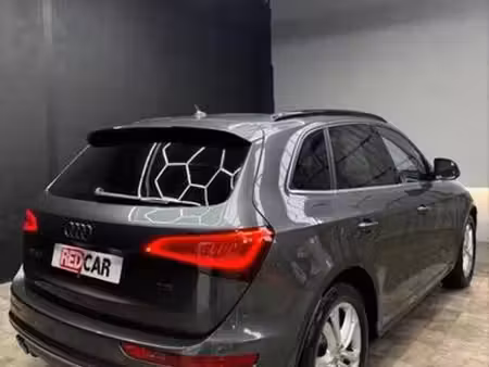 Audi Q5 SQ5 V6 3.0 BiTDI 313 quattro
