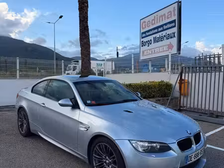 BMW Série 3 M3 V8 4.0 420
