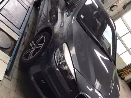 BMW Série 2 216d 1.5 116