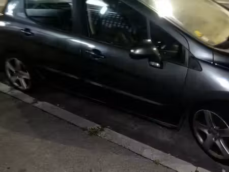 Peugeot 308 2.0 HDi 136
