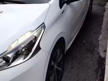 Peugeot 208 1.6 THP 208